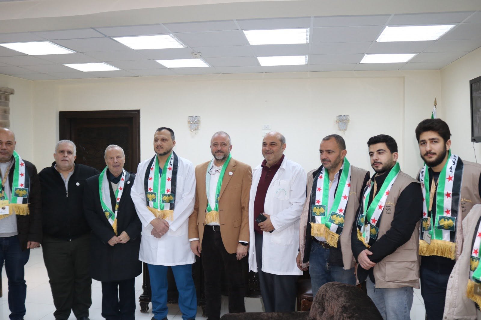 «فرحة العيد» في مشفى الكلية: تكريم للممرضين وزيارة للمرضى
