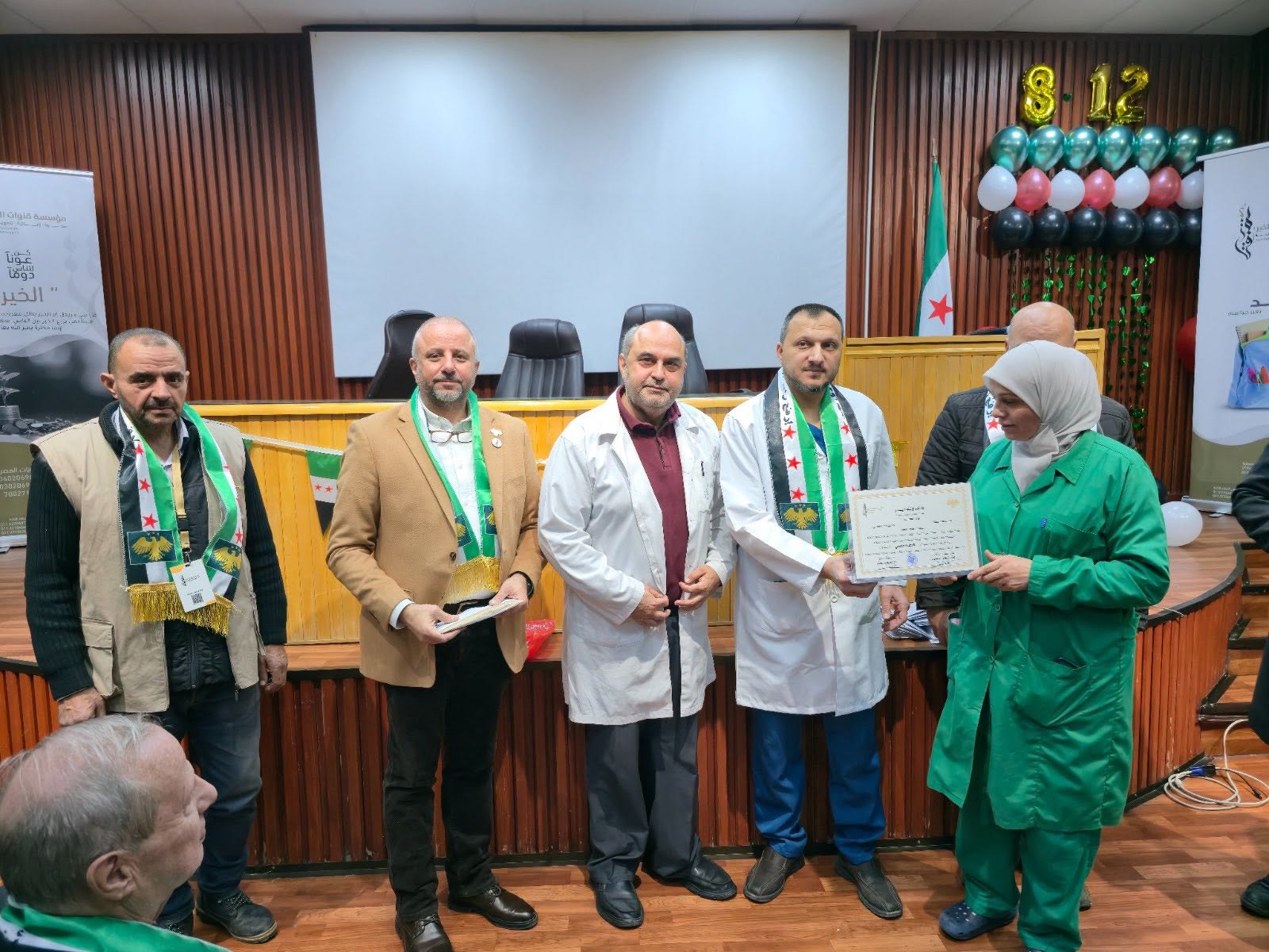 «فرحة العيد» في مشفى الكلية: تكريم للممرضين وزيارة للمرضى — صورة 3